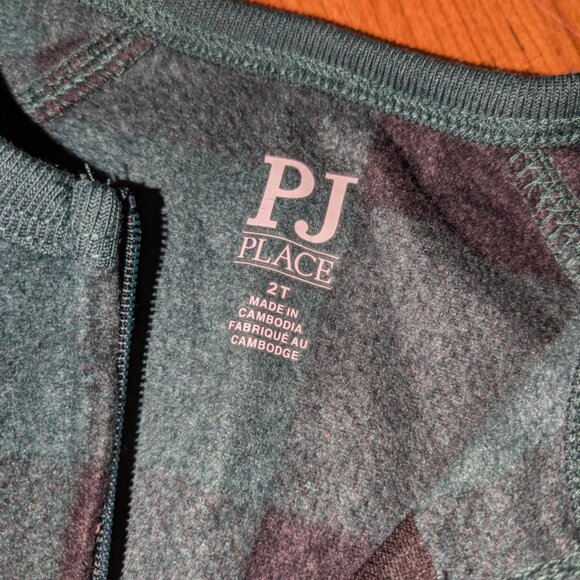 NEW 3T The Children's Place One Piece Fleece Footed Christmas Holiday Pajamas - Picture 4 of 4